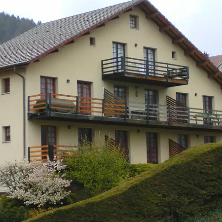Les 4 Saisons Apartment